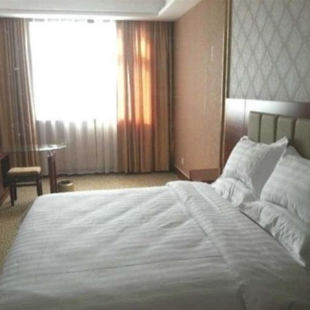 Kunlun Leju Business Hotel Pingdingshan Ruzhou City Екстериор снимка
